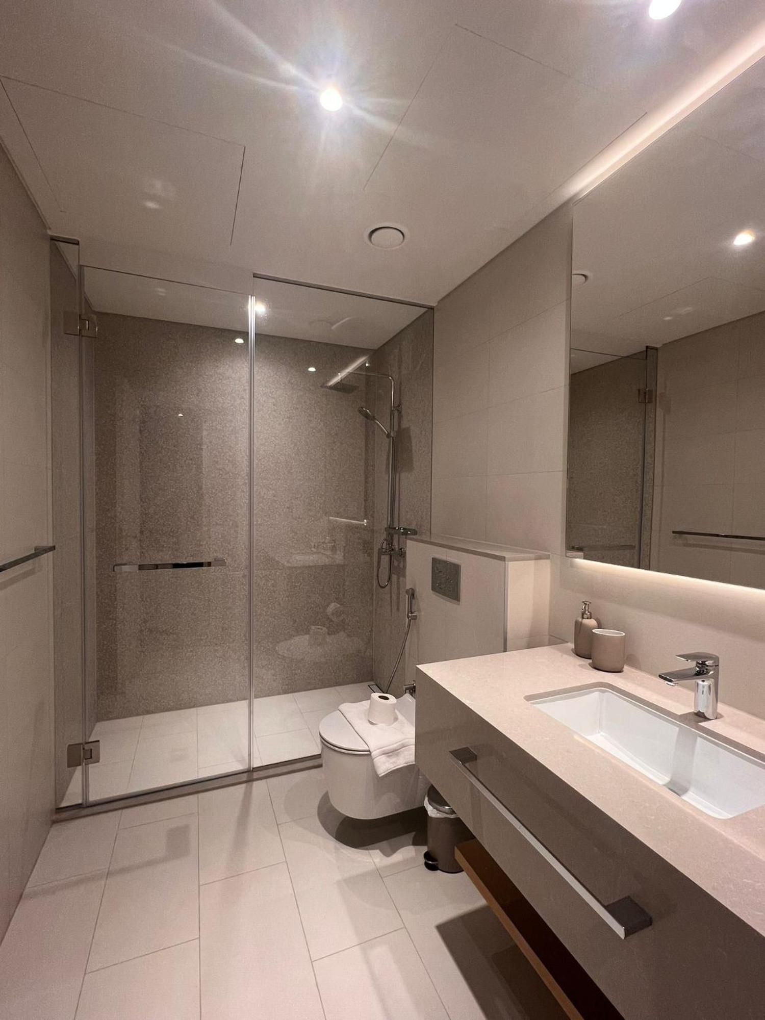 Appartement Luxury Beachfront Escape In La Vie Jbr